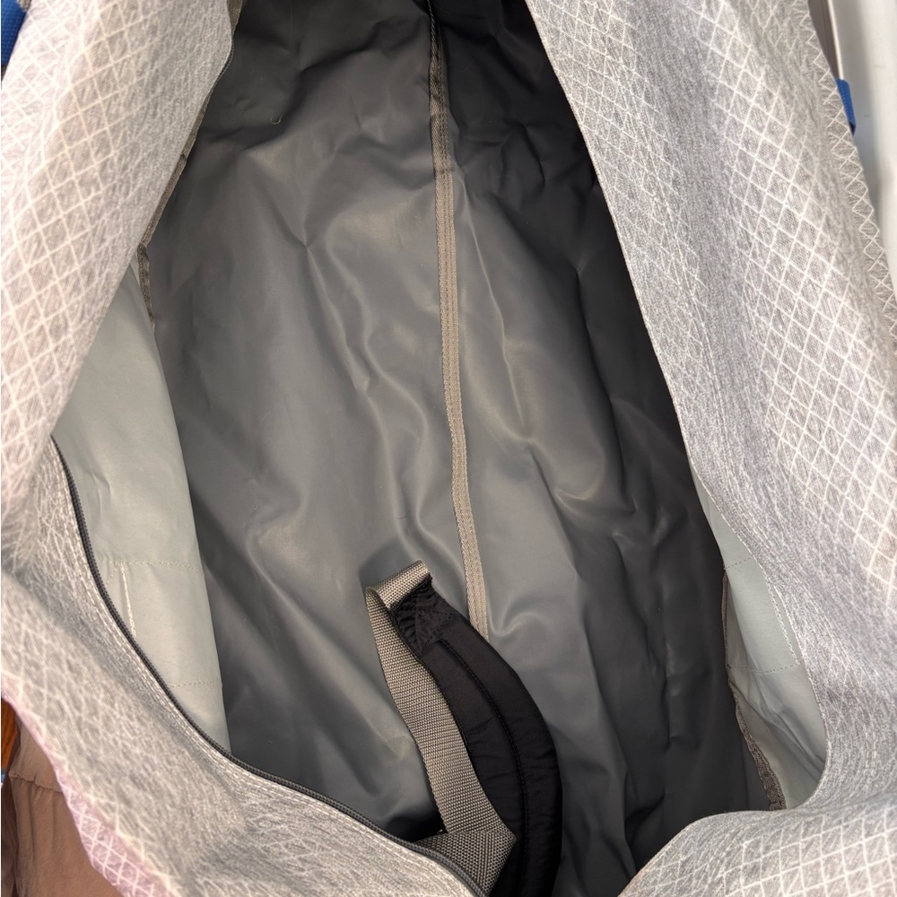 L.L. Bean Gray Duffel Bag - Picture 3 of 5